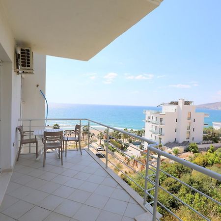 Blue Bay Apartments Sarandë 外观 照片