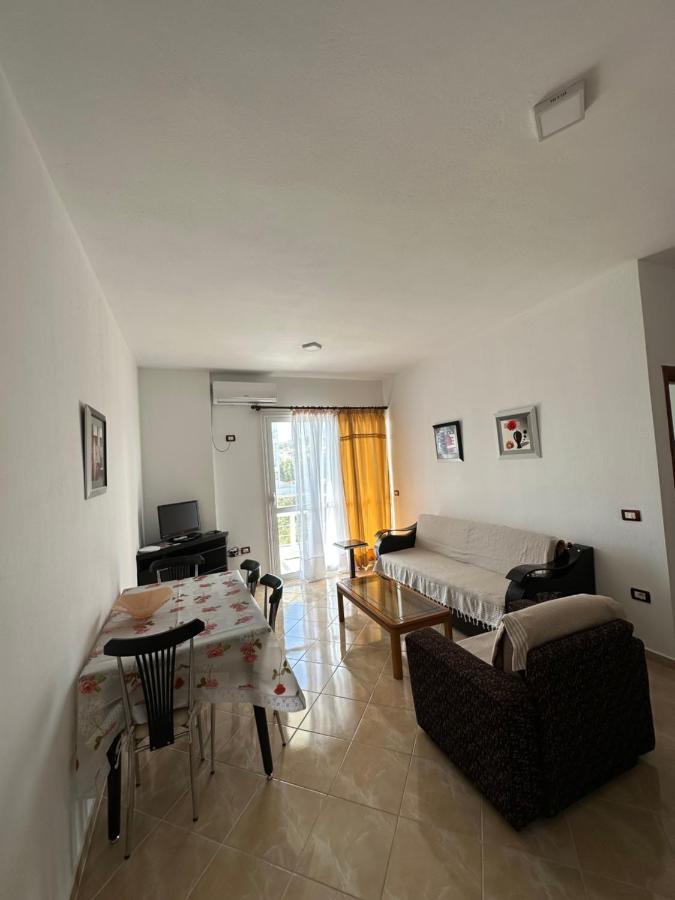 Blue Bay Apartments Sarandë 外观 照片