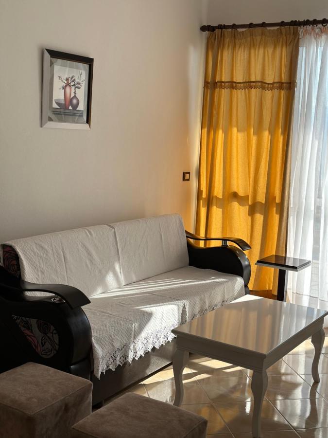 Blue Bay Apartments Sarandë 外观 照片