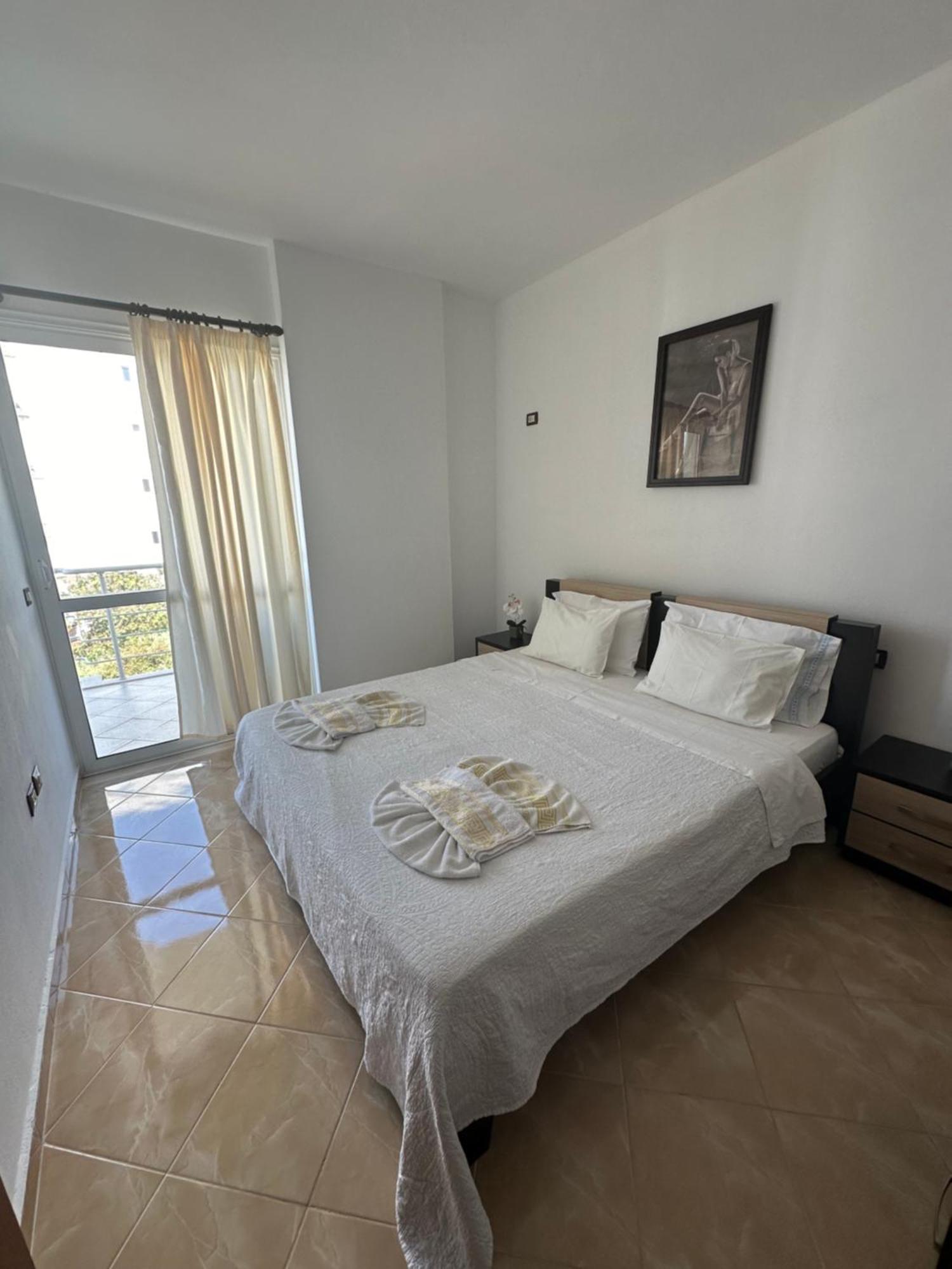 Blue Bay Apartments Sarandë 外观 照片