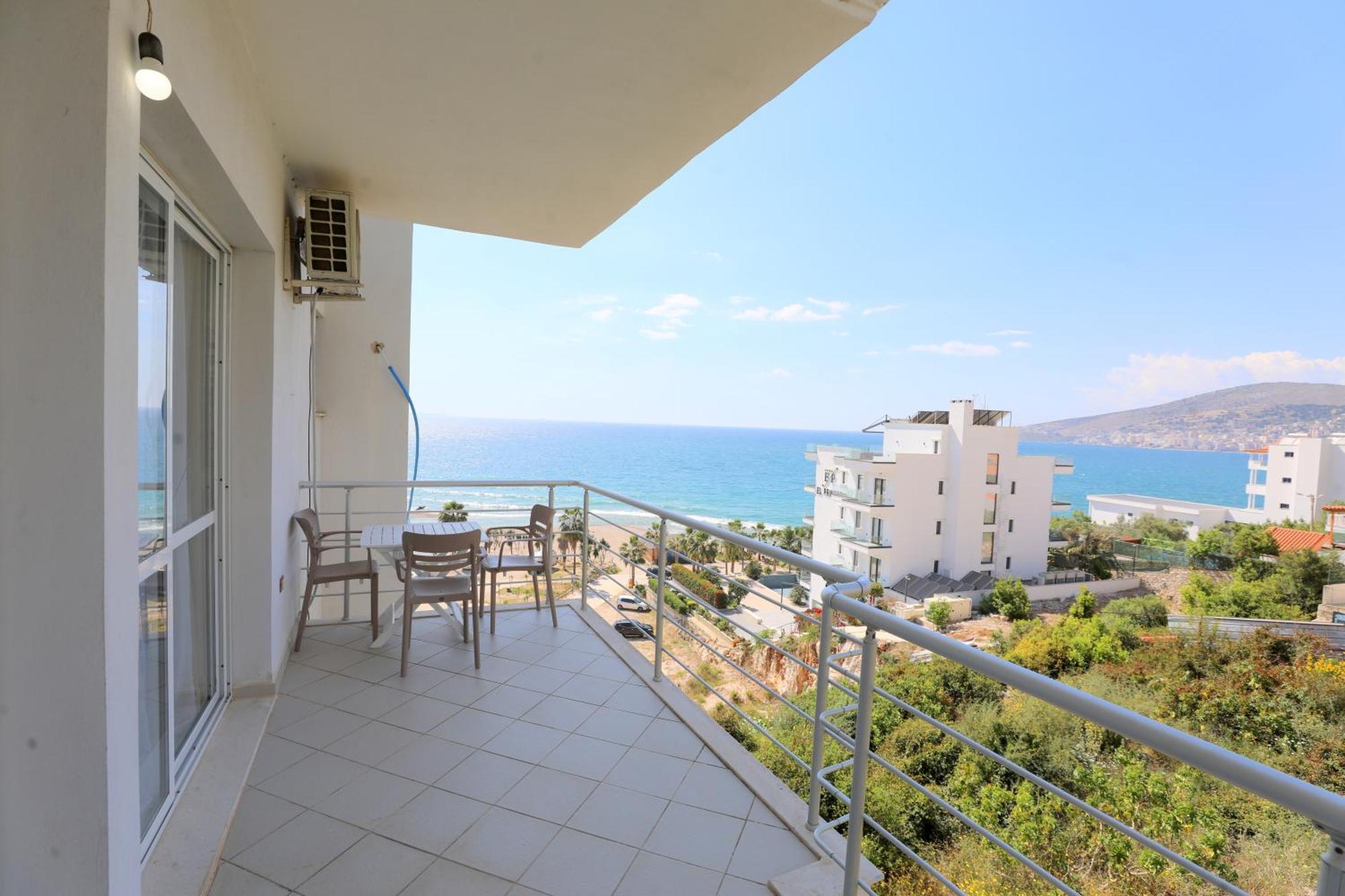 Blue Bay Apartments Sarandë 外观 照片