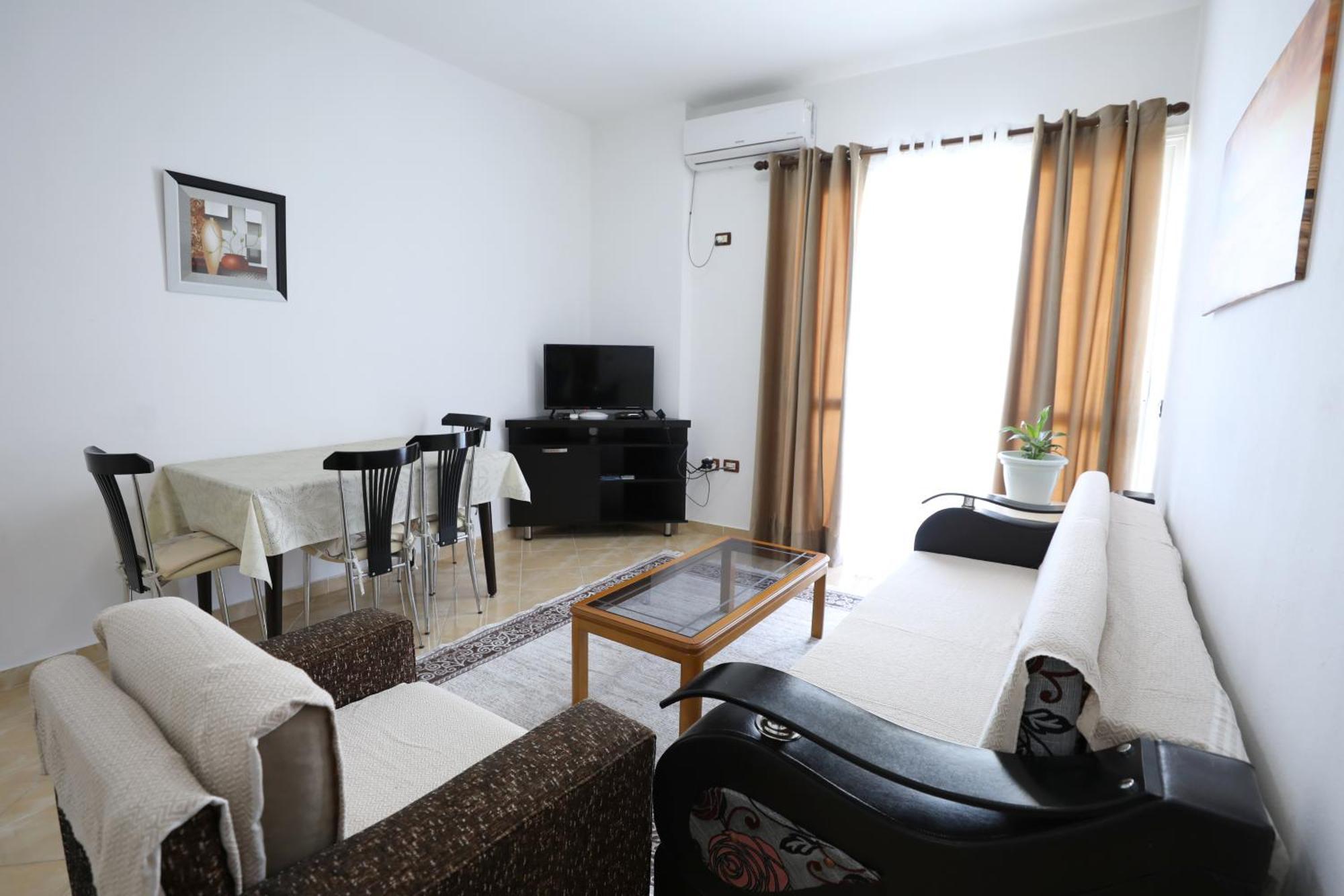 Blue Bay Apartments Sarandë 外观 照片