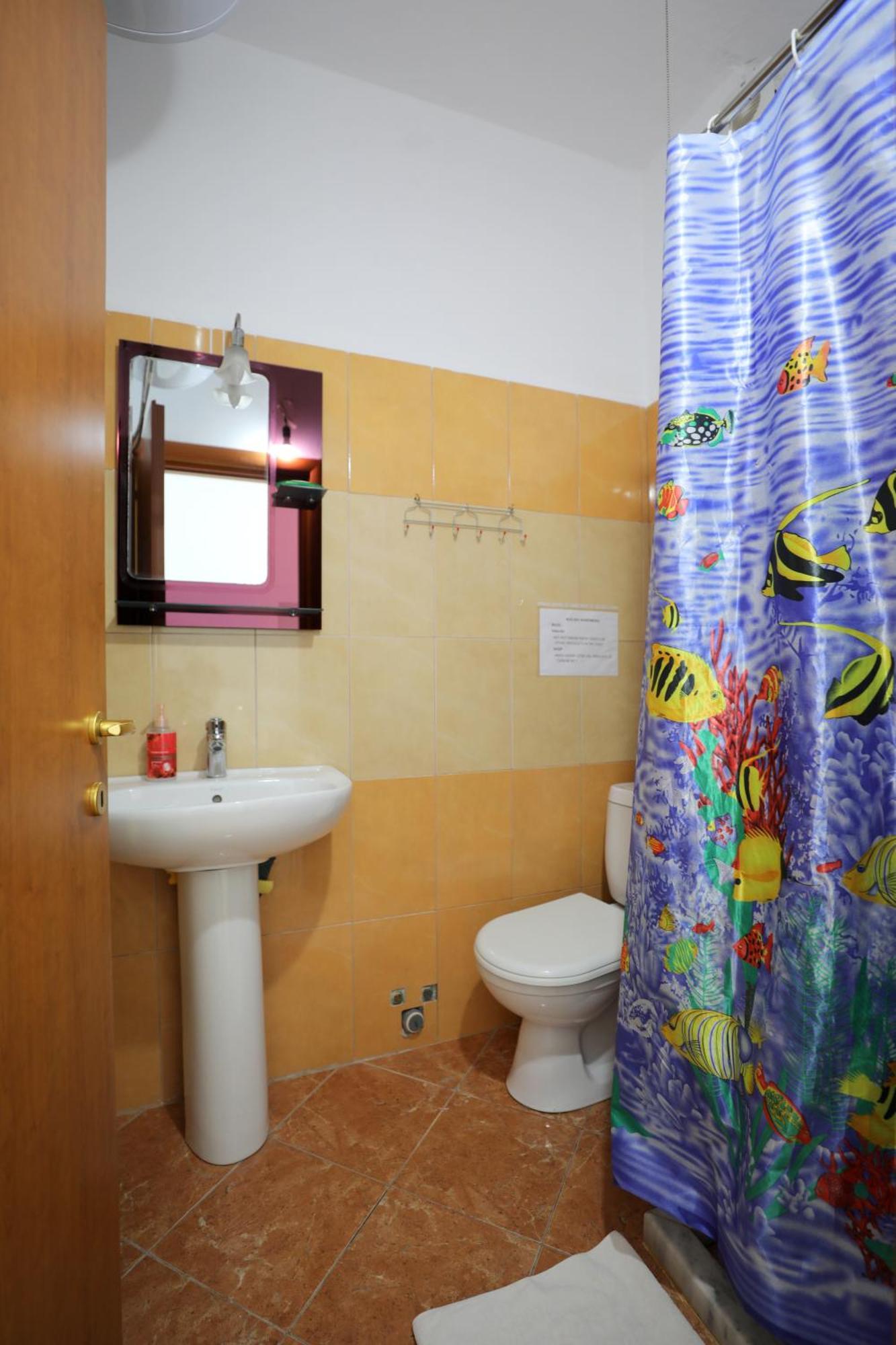 Blue Bay Apartments Sarandë 外观 照片