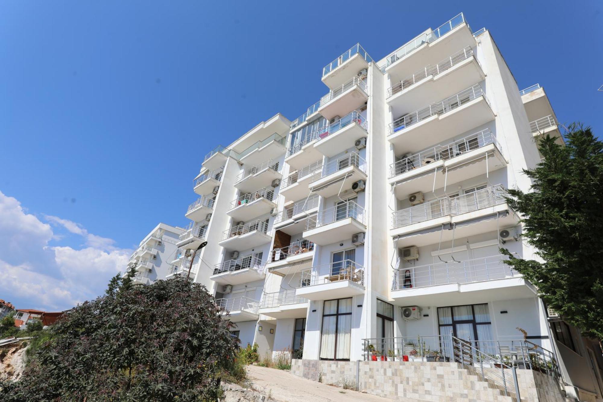 Blue Bay Apartments Sarandë 外观 照片