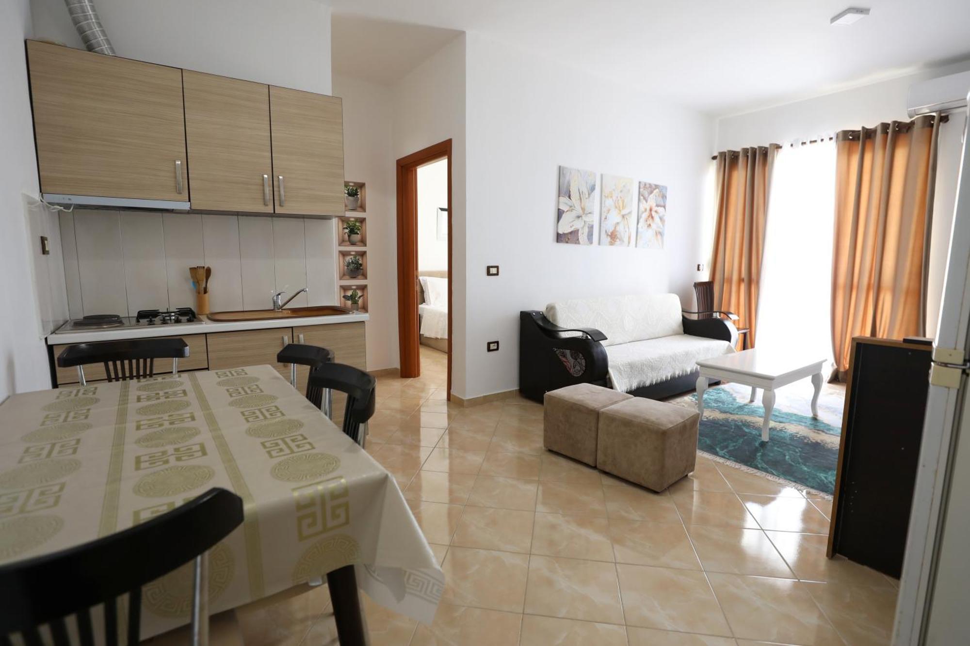 Blue Bay Apartments Sarandë 外观 照片